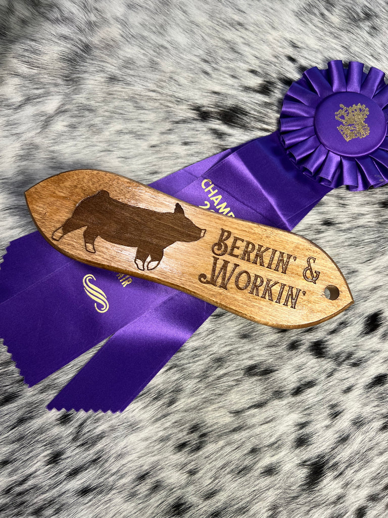 Berkshire Show Pig Carved Brush