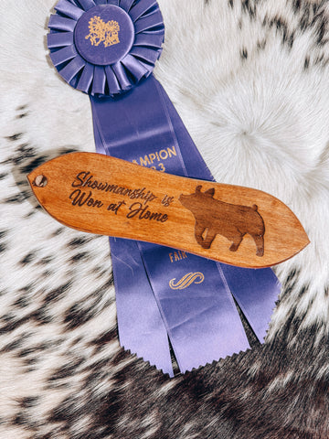 Won at Home Show Pig Carved Brush